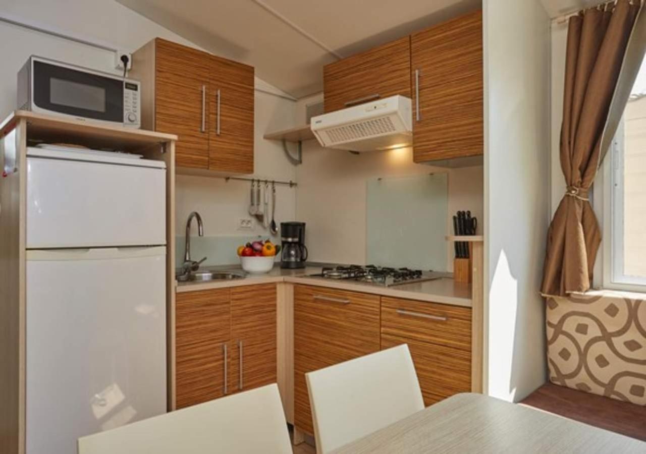 Camping Bijela Uvala - Eurocamp I Homair Πόρετς Δωμάτιο φωτογραφία